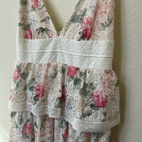 NWT GIANNI BINI | White Wedding Spring Floral Lace Tiered Midi Dress | Size 12 - Picture 4 of 13